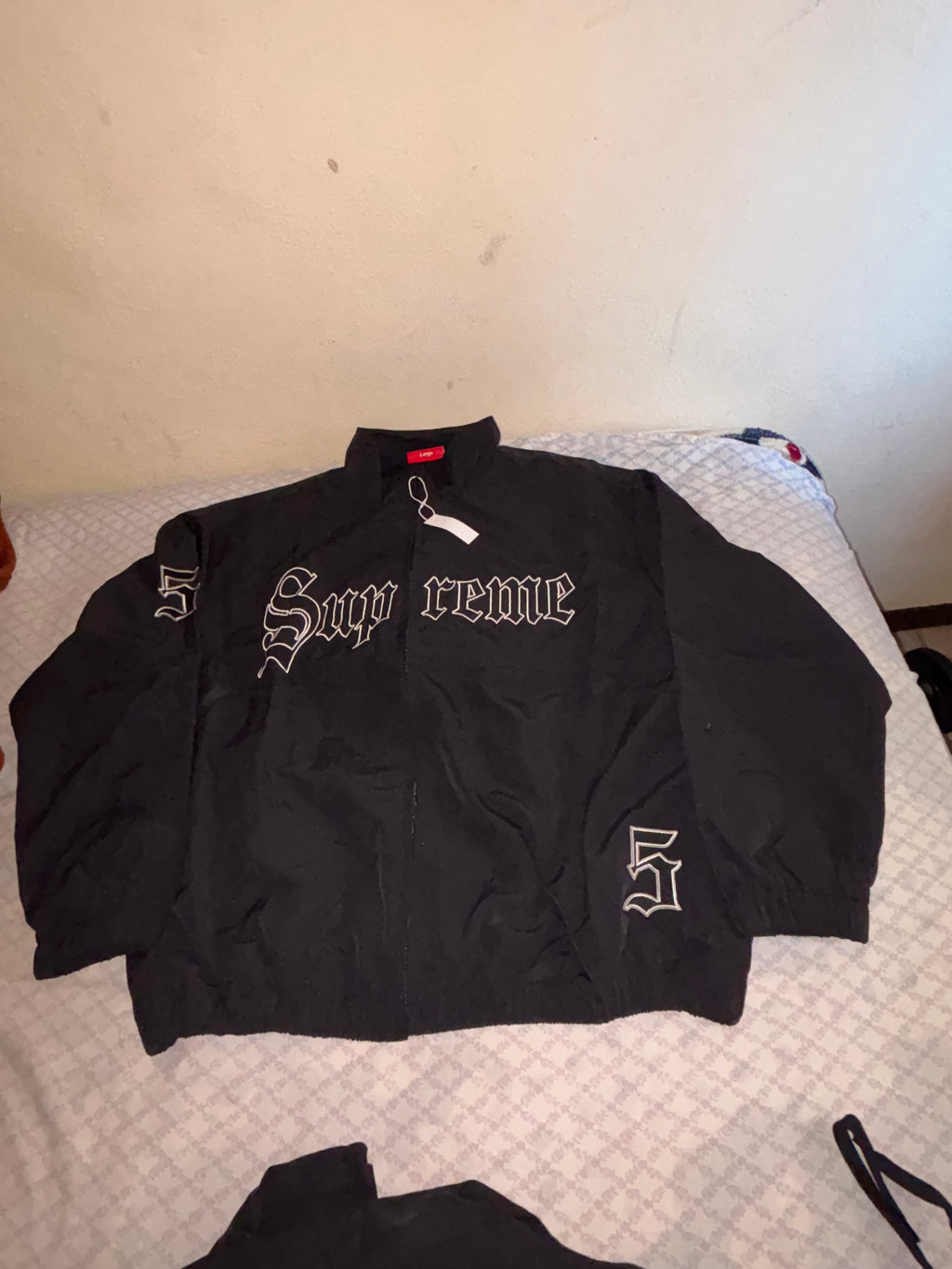 Completa tuta Supreme